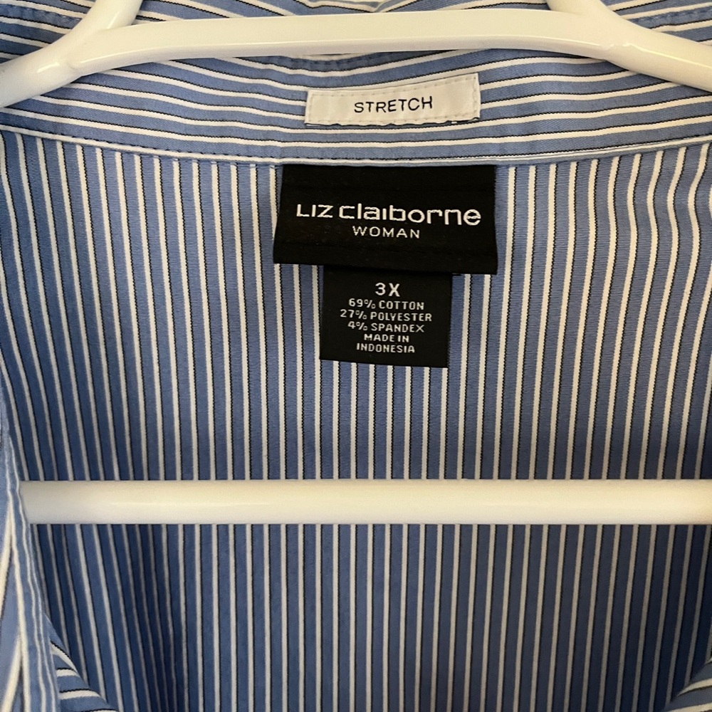 Liz Claiborne Woman’s Blue Pinstripe Shirt - Picture 3 of 13